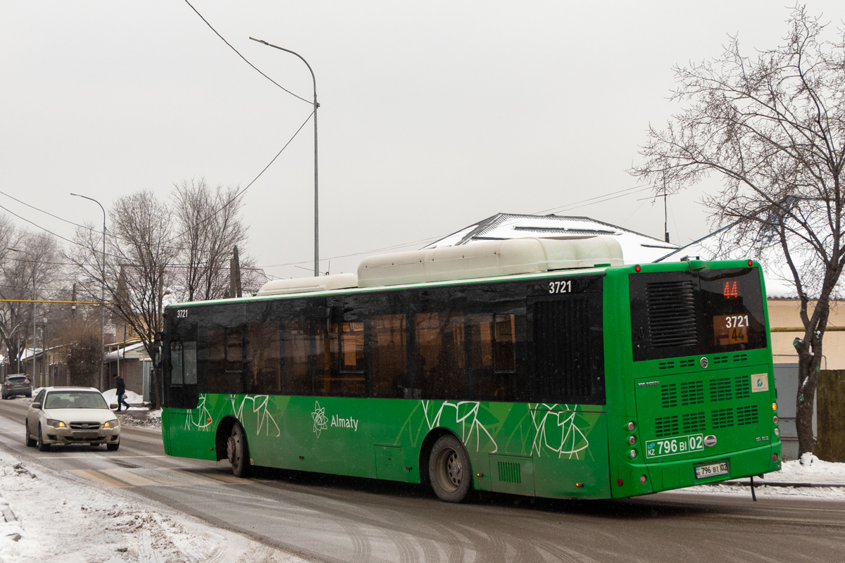 Алматы, Golden Dragon XML6125CN (Hyundai Trans Auto) № 3721