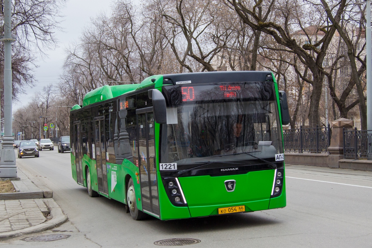 Свердловская область, НефАЗ-5299-40-57 (CNG) № 1221