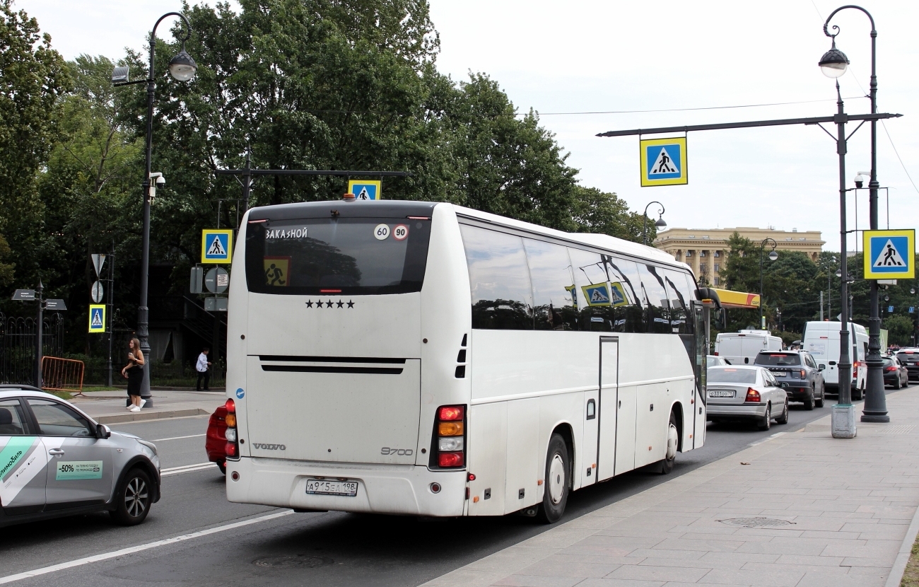 Санкт-Петербург, Volvo 9700H № А 915 ЕА 198