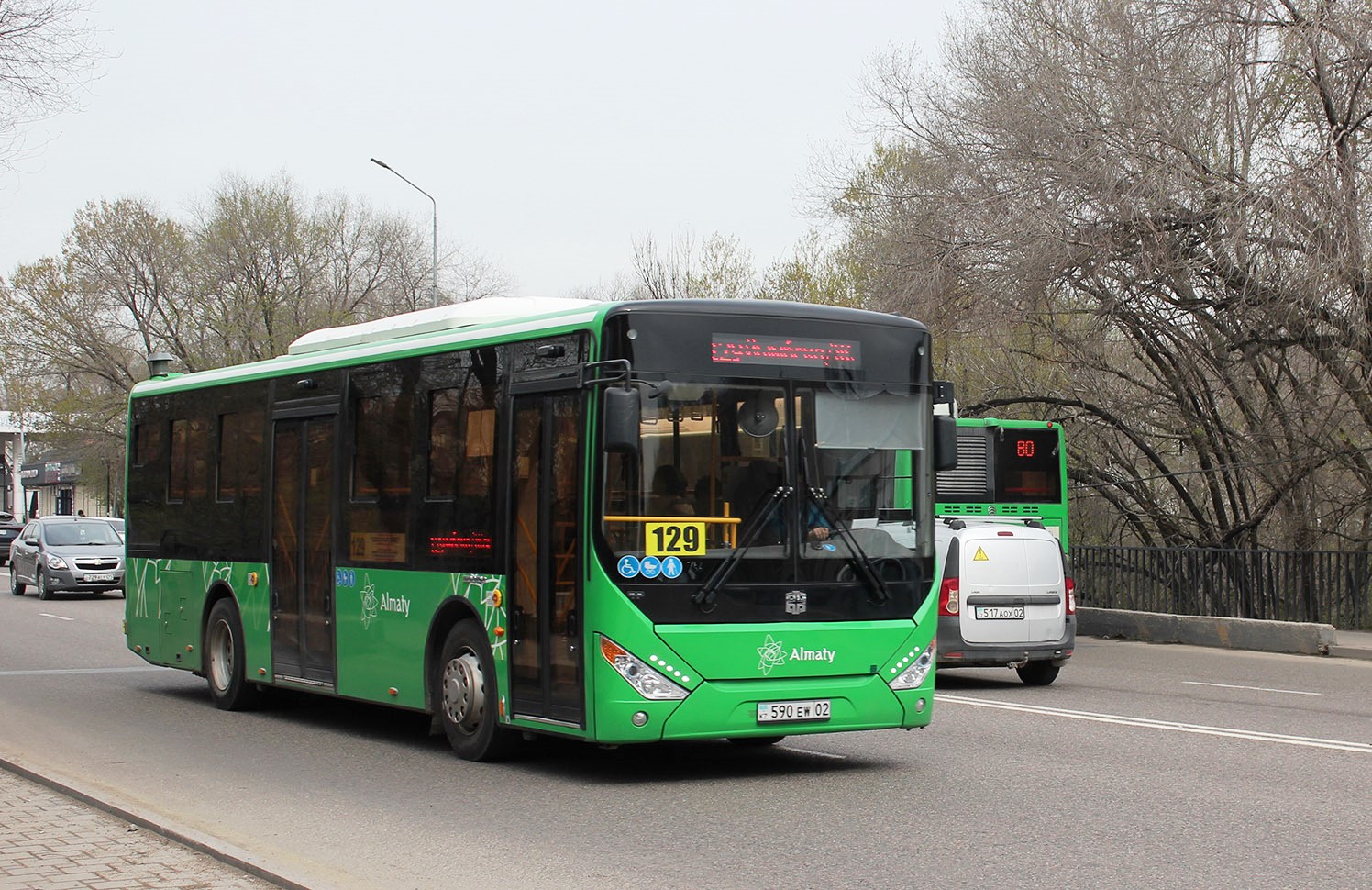 Алматы, Zhong Tong LCK6105HG № 590 EW 02