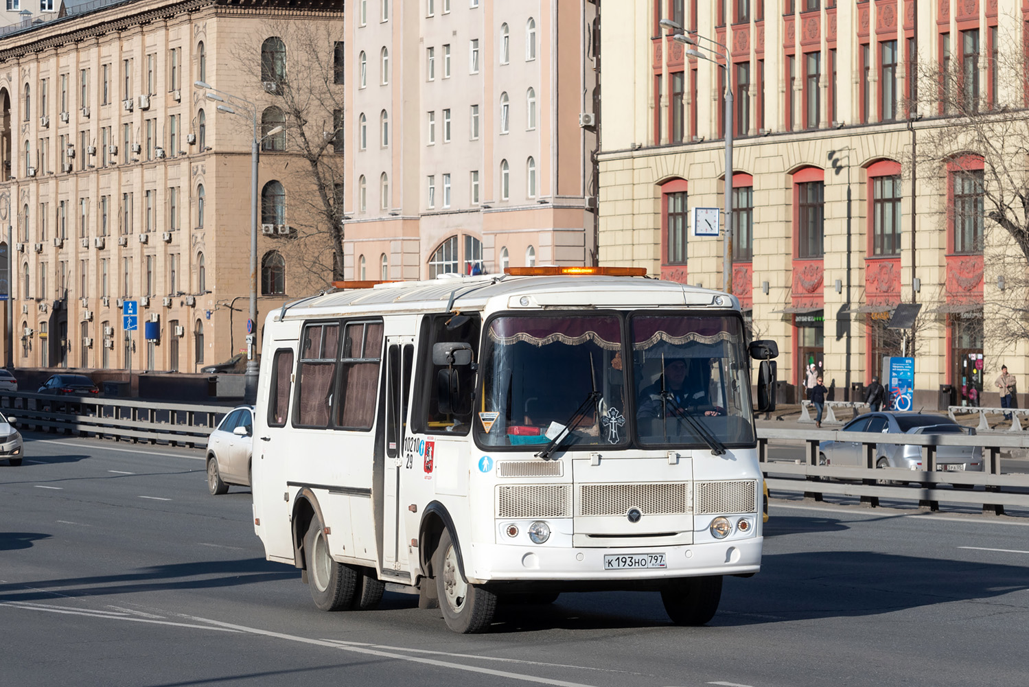 Москва, ПАЗ-320530-04 № 10210 Москва, ПАЗ-320530-04 № 10210