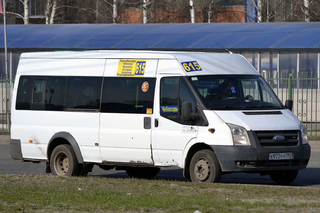 Чувашия, Ford Transit 115T430 № Х 922 ЕН 197