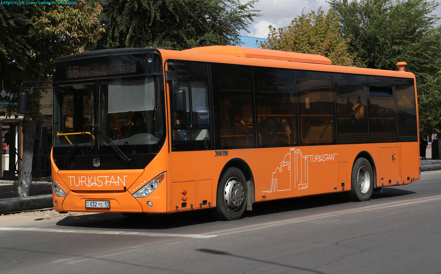 Туркестанская область, Zhong Tong LCK6105HG Fashion (СемАЗ) № 032 YS 13