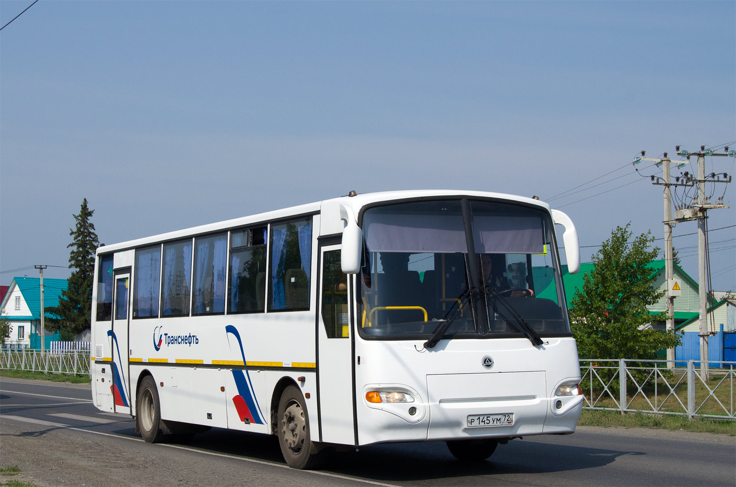 Тюменская область, КАвЗ-4238-42 № Р 145 УМ 72