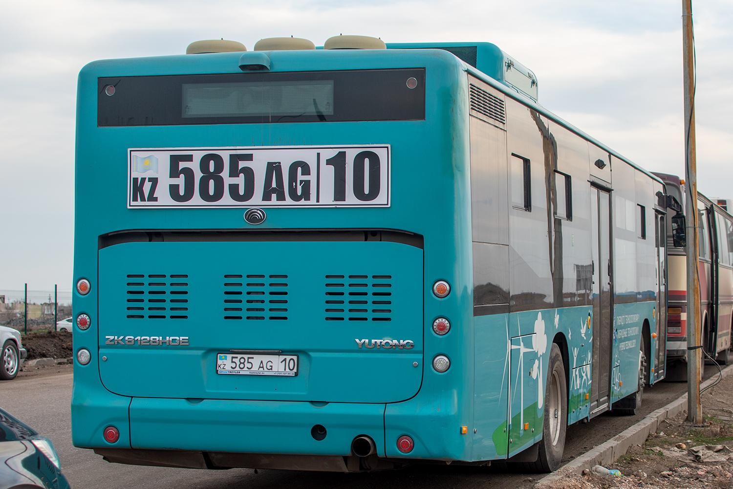 Karagandy province, Yutong ZK6128HGE (SaryarkaAvtoProm) # 585 AG 10
