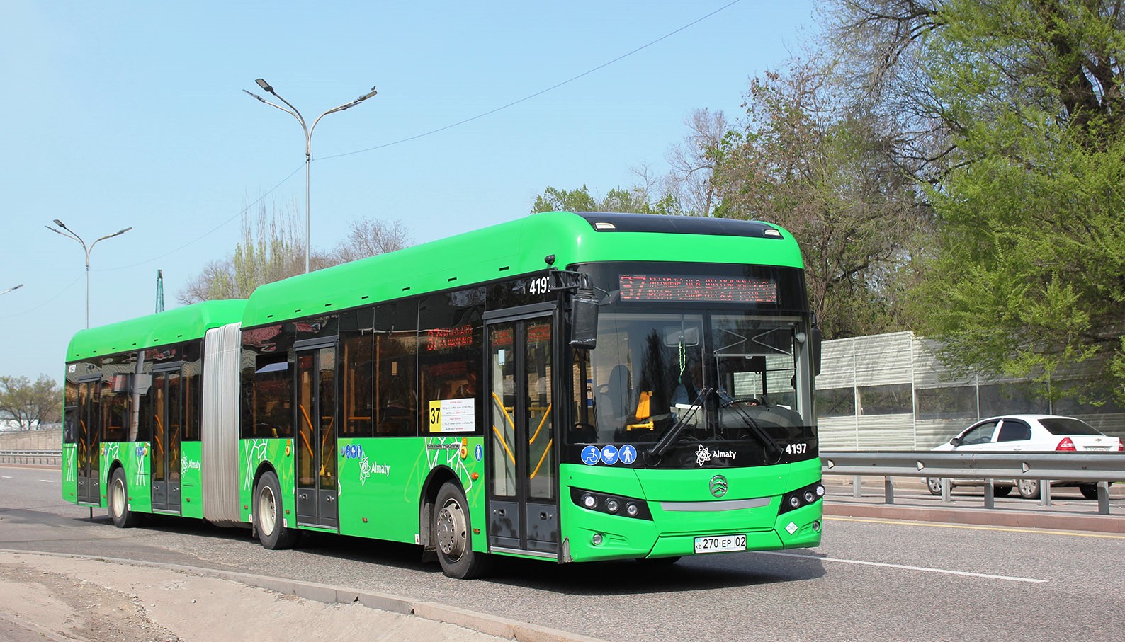 Алматы, Golden Dragon XML6185J13C (Hyundai Trans Auto) № 4197