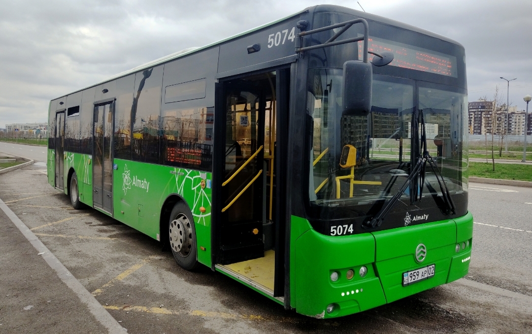 Алматы, Golden Dragon XML6125CR (Hyundai Trans Auto) № 5074