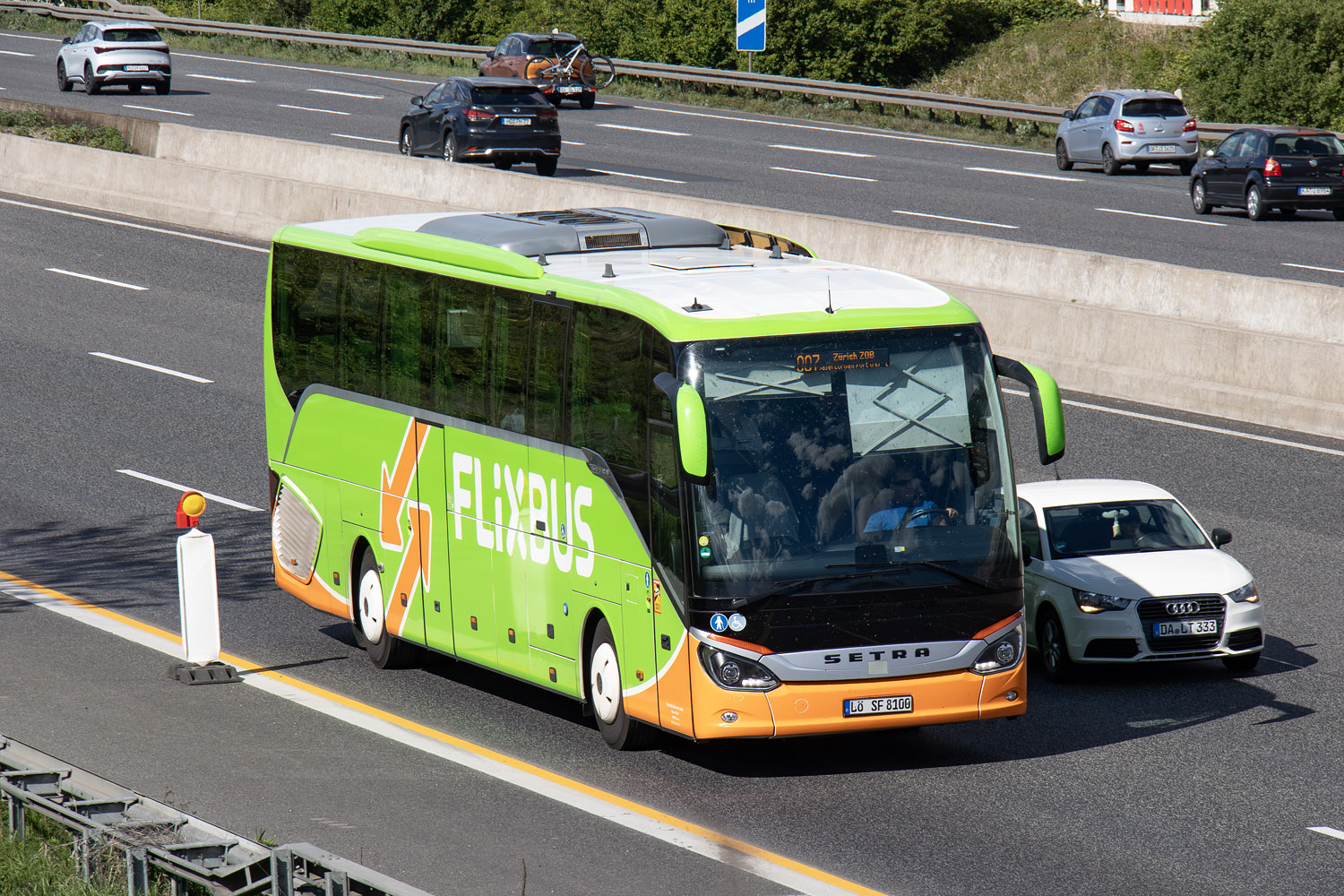 Баден-Вюртемберг, Setra S516HD/2 № LÖ-SF 8100