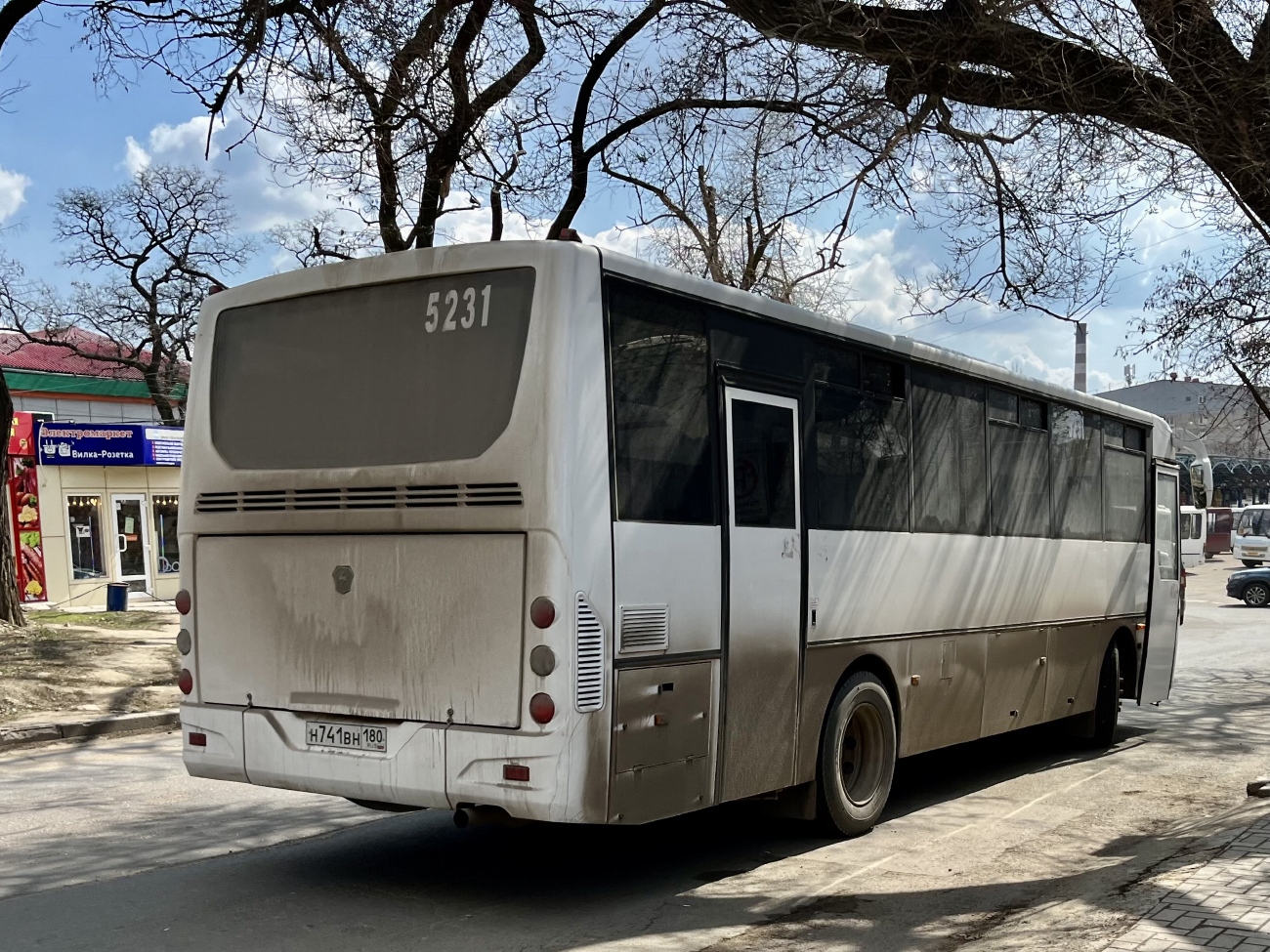 Донецкая область, КАвЗ-4238-61 № 5231