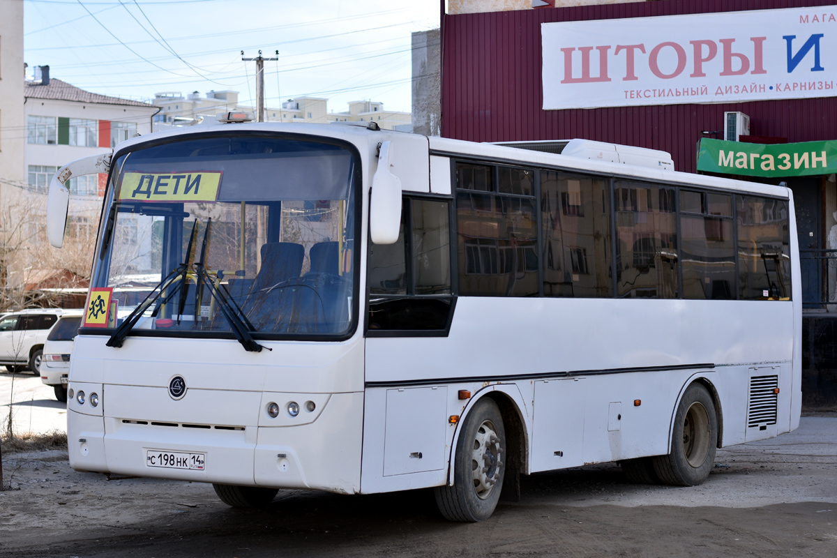 Саха (Якутия), КАвЗ-4235-32 № С 198 НК 14