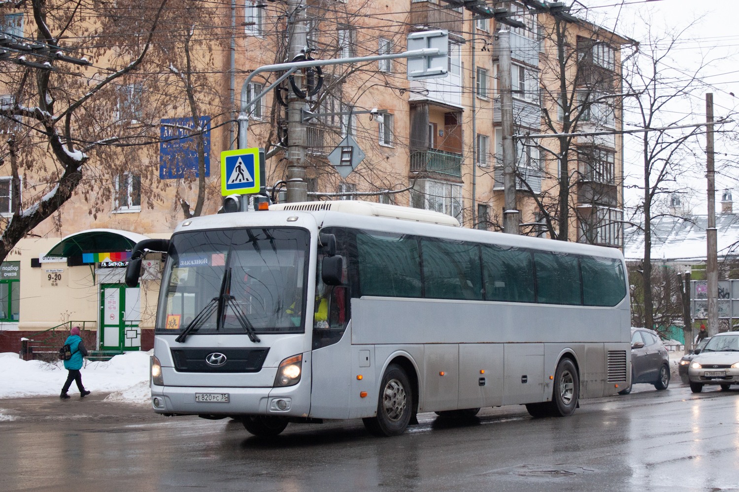 Вологодская область, Hyundai Universe Space Luxury № Е 820 РС 35
