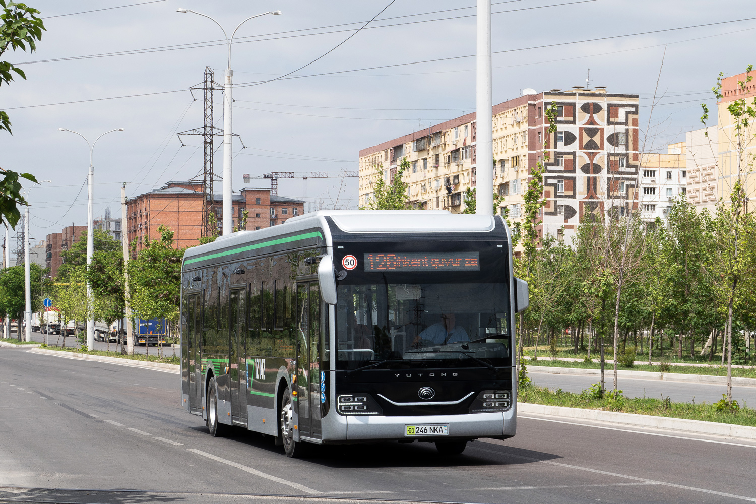 Узбекистан, Yutong ZK6126BEVG № 12142