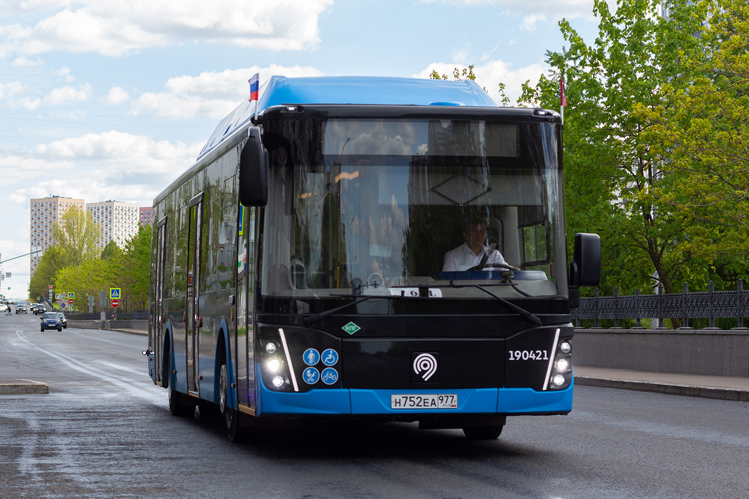 Москва, ЛиАЗ-5292.67 (CNG) № 190421