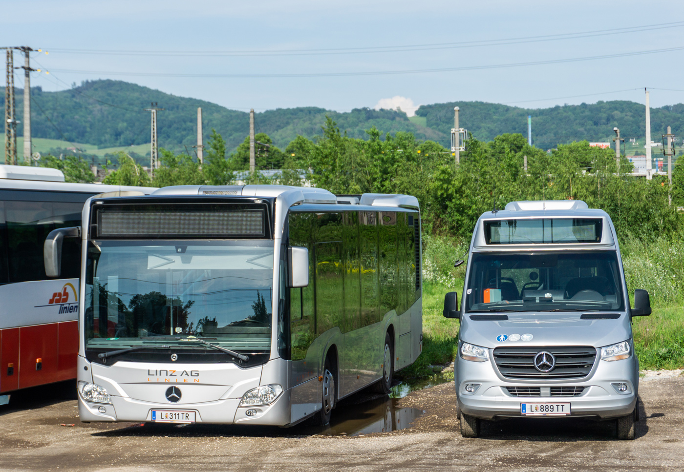 Австрия, Mercedes-Benz Citaro C2 K № L 311 TR; Австрия, Mercedes-Benz Sprinter City 45 № L 889 TT