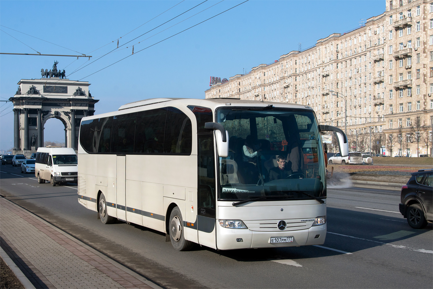Москва, Mercedes-Benz O580-15RHD Travego № Е 107 РМ 777