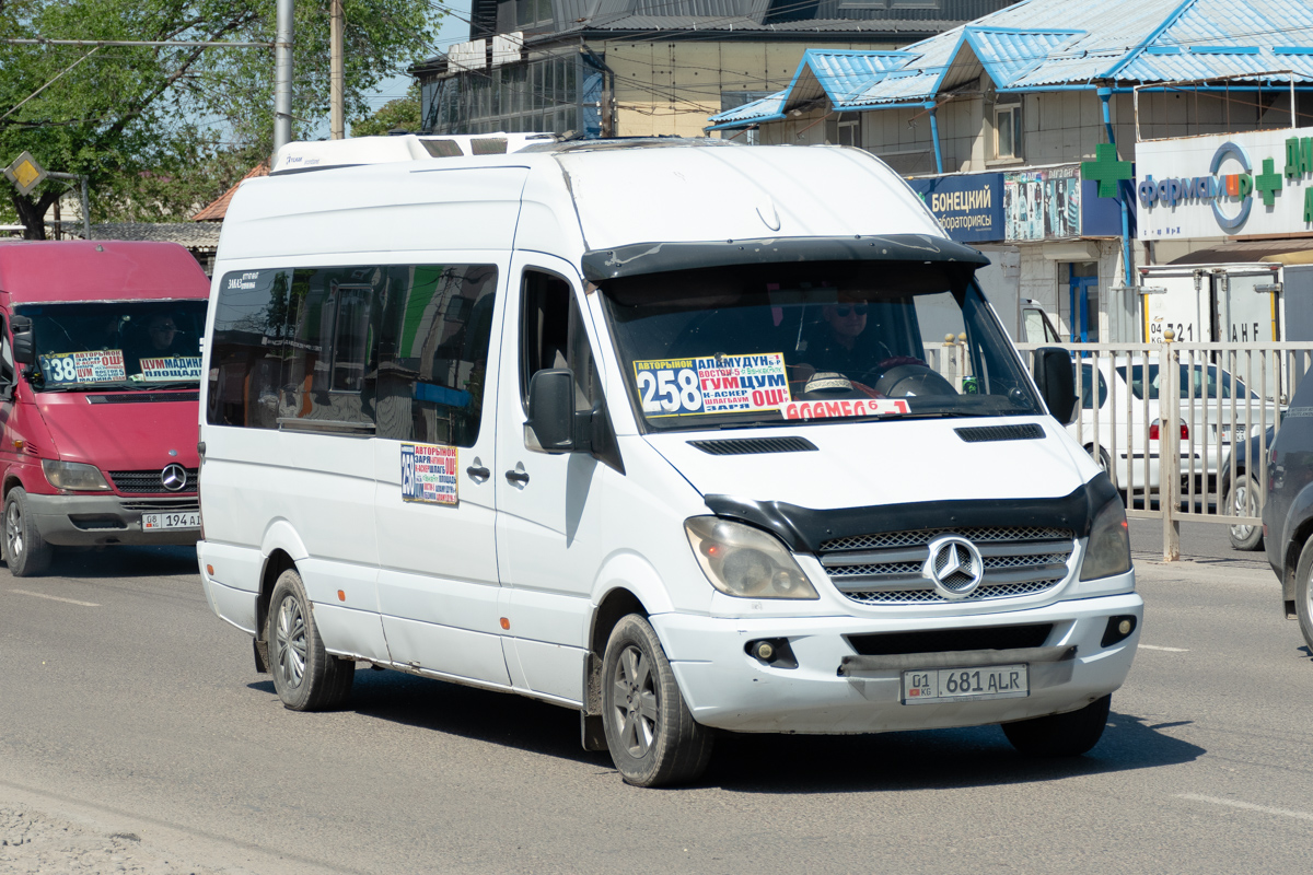 Кыргызстан, Mercedes-Benz Sprinter W906 318CDI № 01 681 ALR