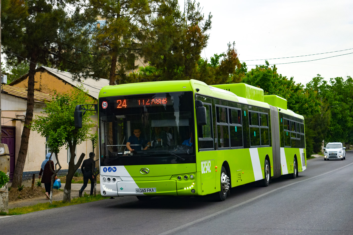 Узбекистан, King Long XMQ6180G № 02542