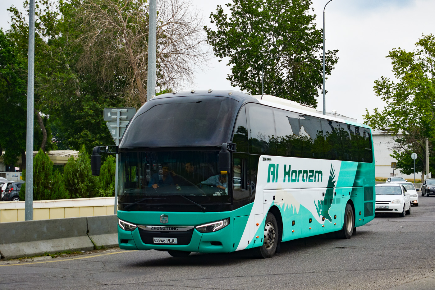 Узбекистан, Zhong Tong LCK6127HGN № 01 946 PLA