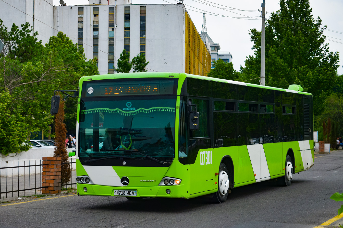 Узбекистан, Mercedes-Benz Conecto II № 07301
