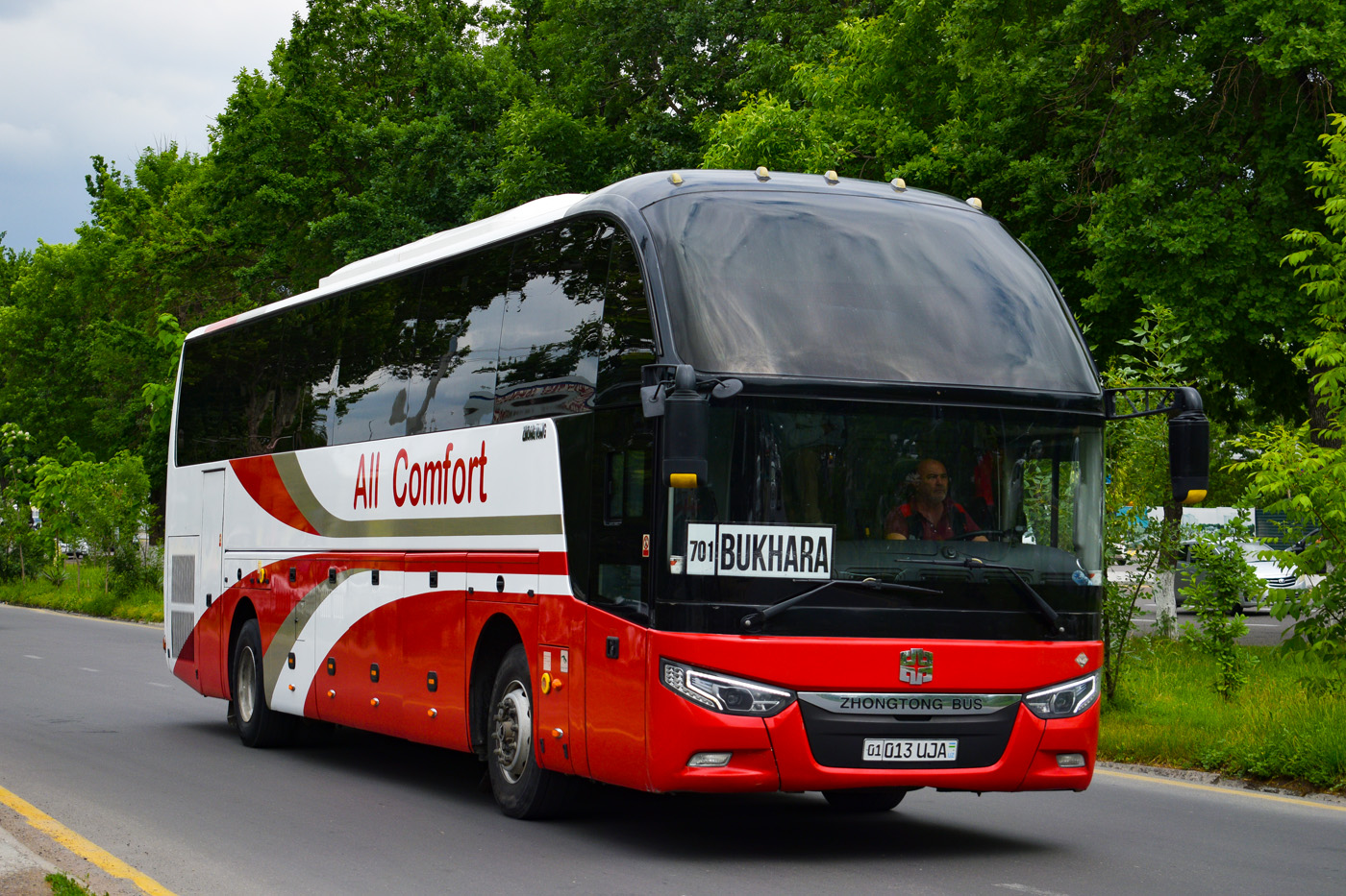 Узбекистан, Zhong Tong LCK6127HGN № 01 013 UJA