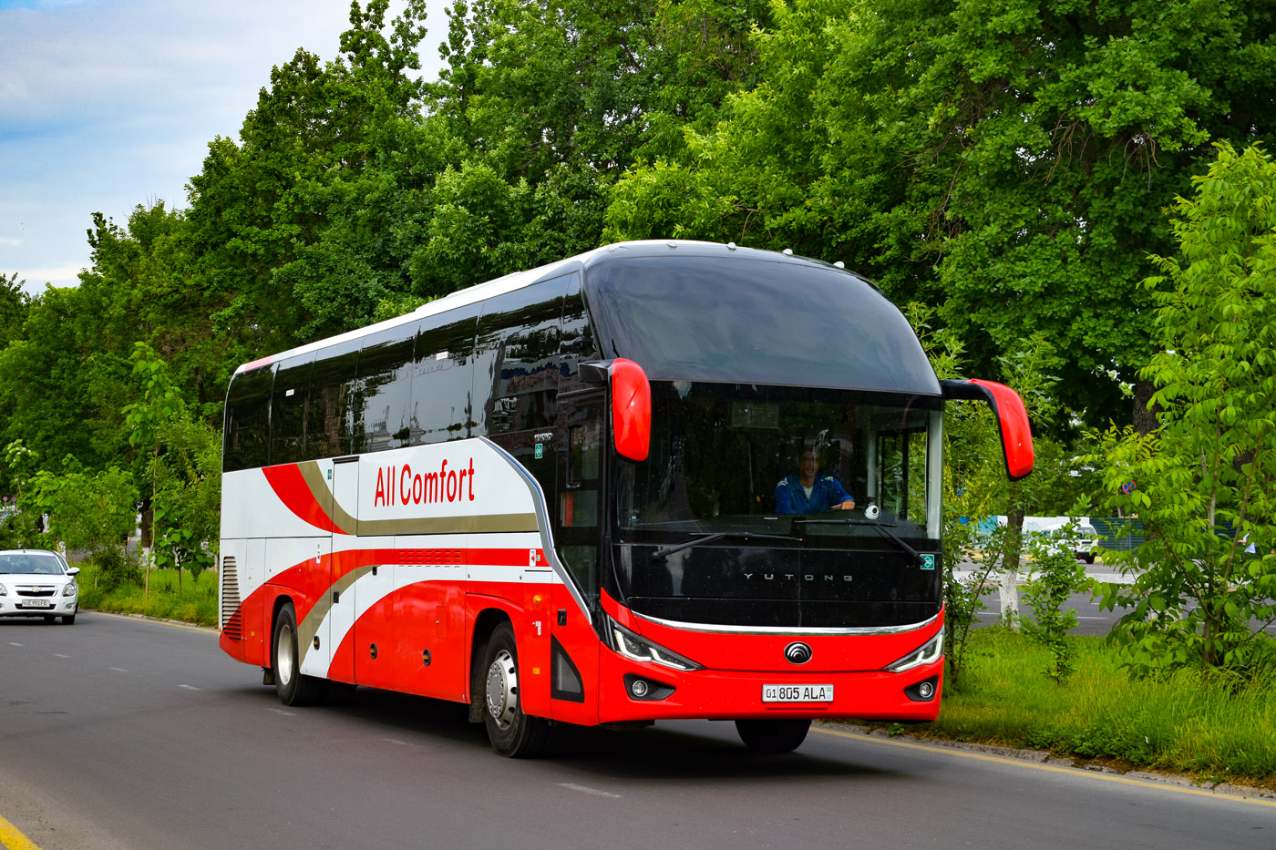 Узбекистан, Yutong C12PRO (ZK6128HN) № 01 805 ALA