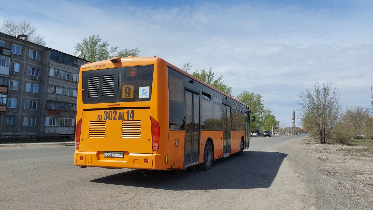 Павлодарская область, Zhong Tong LCK6125HGAN (СемАЗ) № 302 AL 14