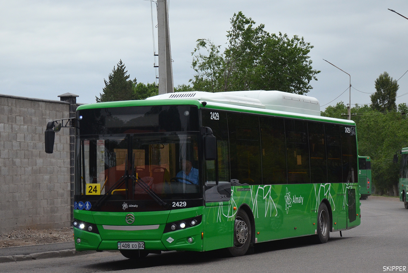 Алматы, Golden Dragon XML6105CN (Hyundai Trans Auto) № 2429