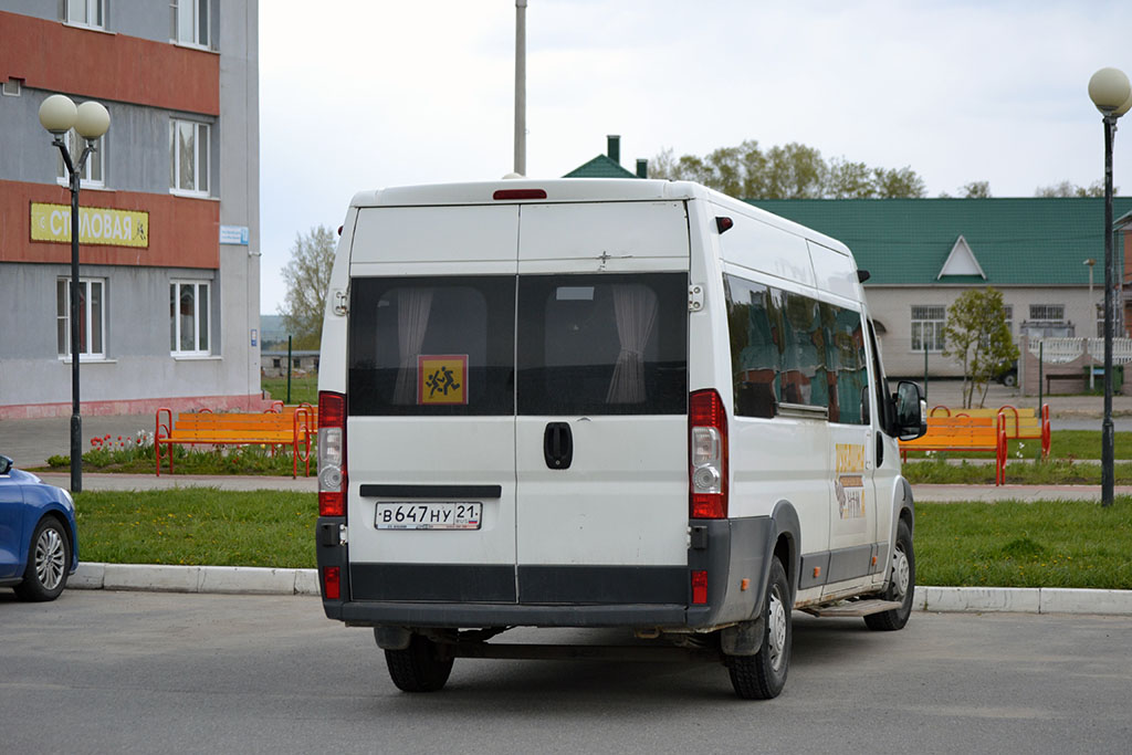 Чувашия, Нижегородец-2227SK (Peugeot Boxer) № В 647 НУ 21
