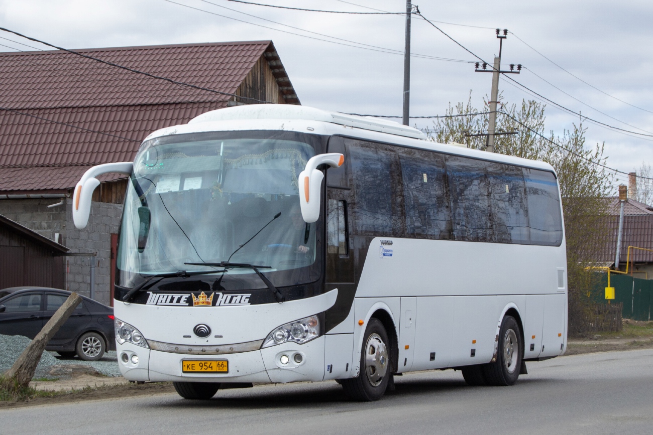Свердловская область, Yutong ZK6938HB9 № КЕ 954 66