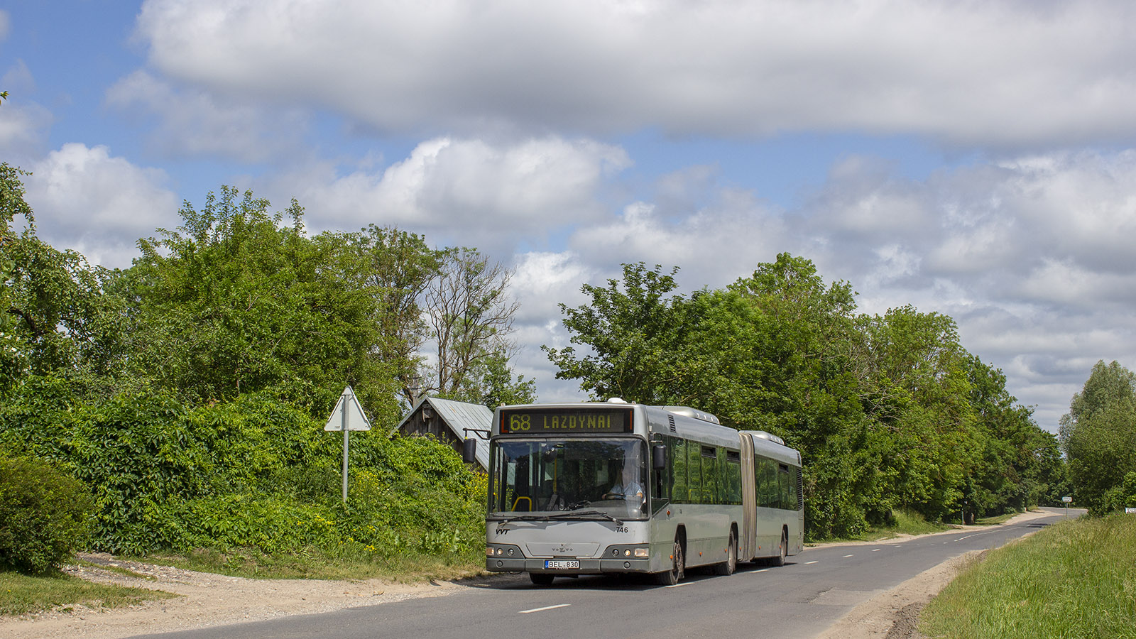 Литва, Volvo 7700A № 746