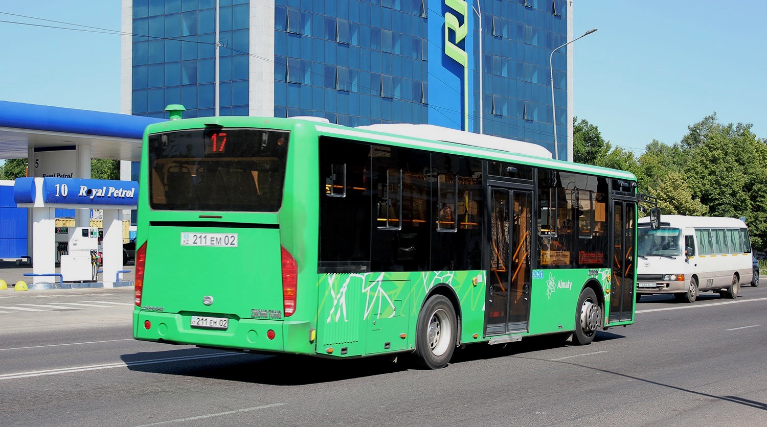 Алматы, Zhong Tong LCK6105HG № 211 EM 02