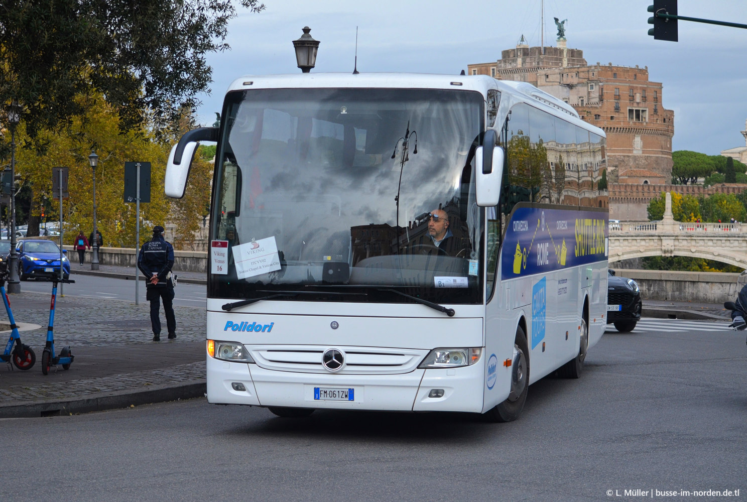 Италия, Mercedes-Benz Tourismo II 15RHD № FM 061ZW