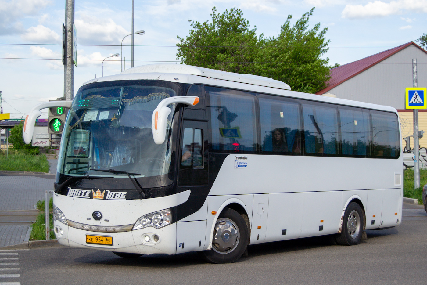 Свердловская область, Yutong ZK6938HB9 № КЕ 954 66