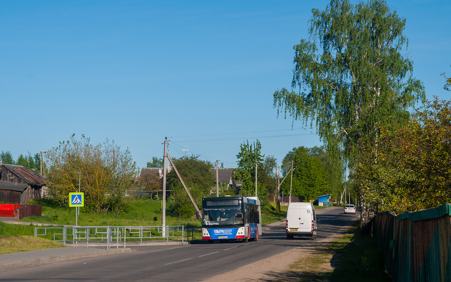 Витебская область, МАЗ-203.065 № 60200; Витебская область, Mercedes-Benz Sprinter № 2 ТАХ 4225
