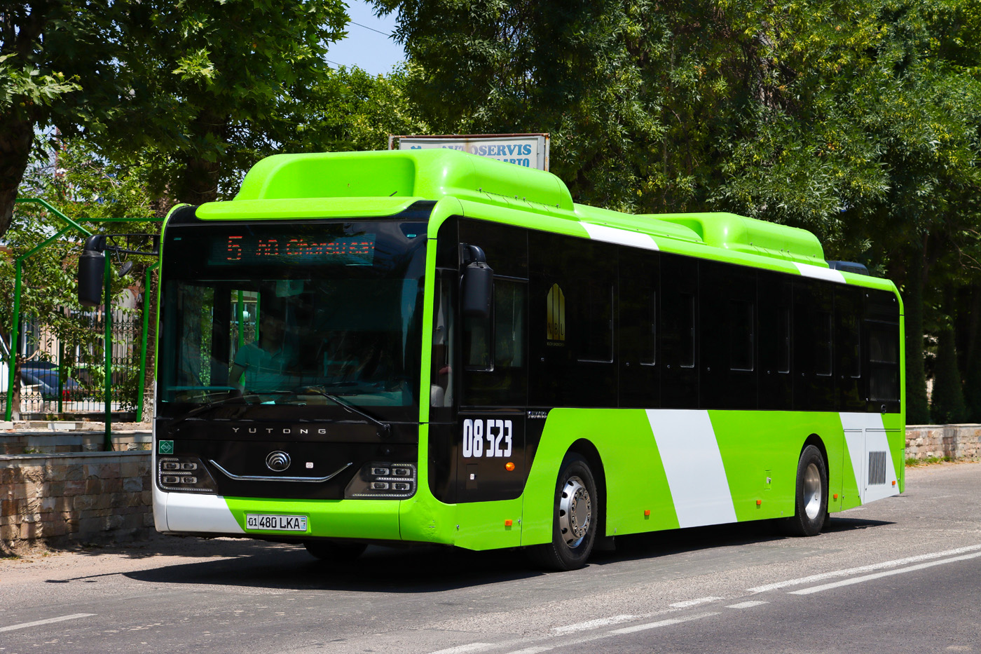 Узбекистан, Yutong ZK6126HG № 08523