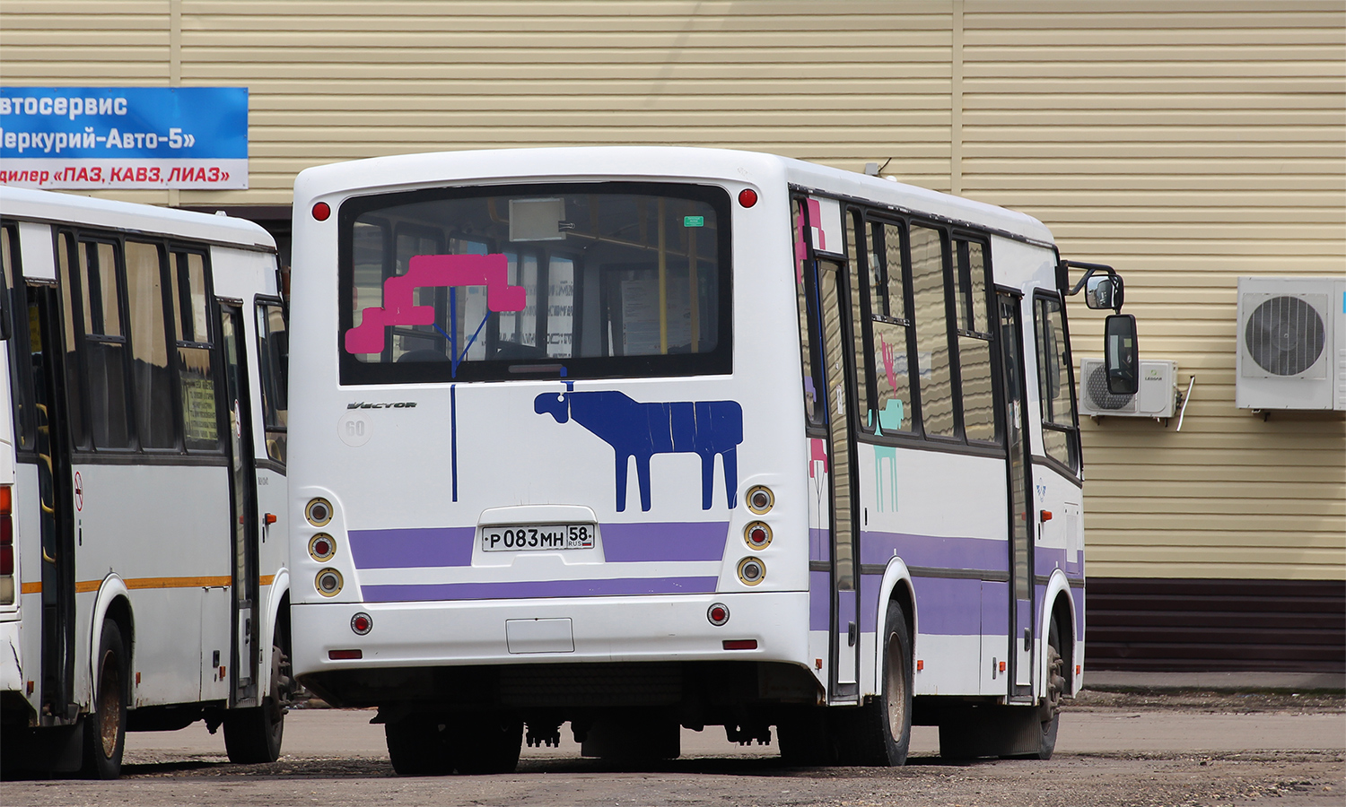 Пензенская область, ПАЗ-320412-04 "Вектор" № Р 083 МН 58