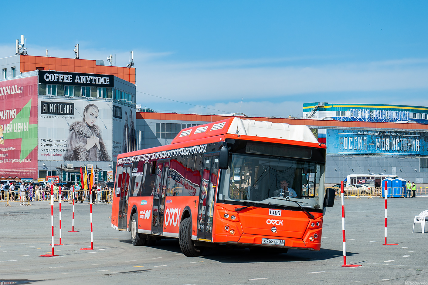 Омская область, ЛиАЗ-5292.67 (CNG) № 1405; Омская область — 21.06.2024 — XXV Городской конкурс профессионального мастерства водителей автобусов