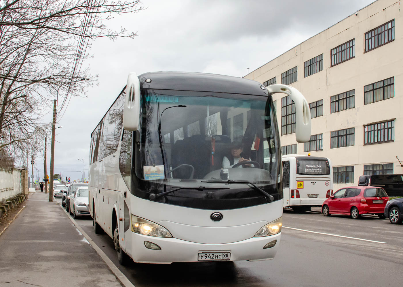 Санкт-Петербург, Yutong ZK6129H № У 942 НС 98