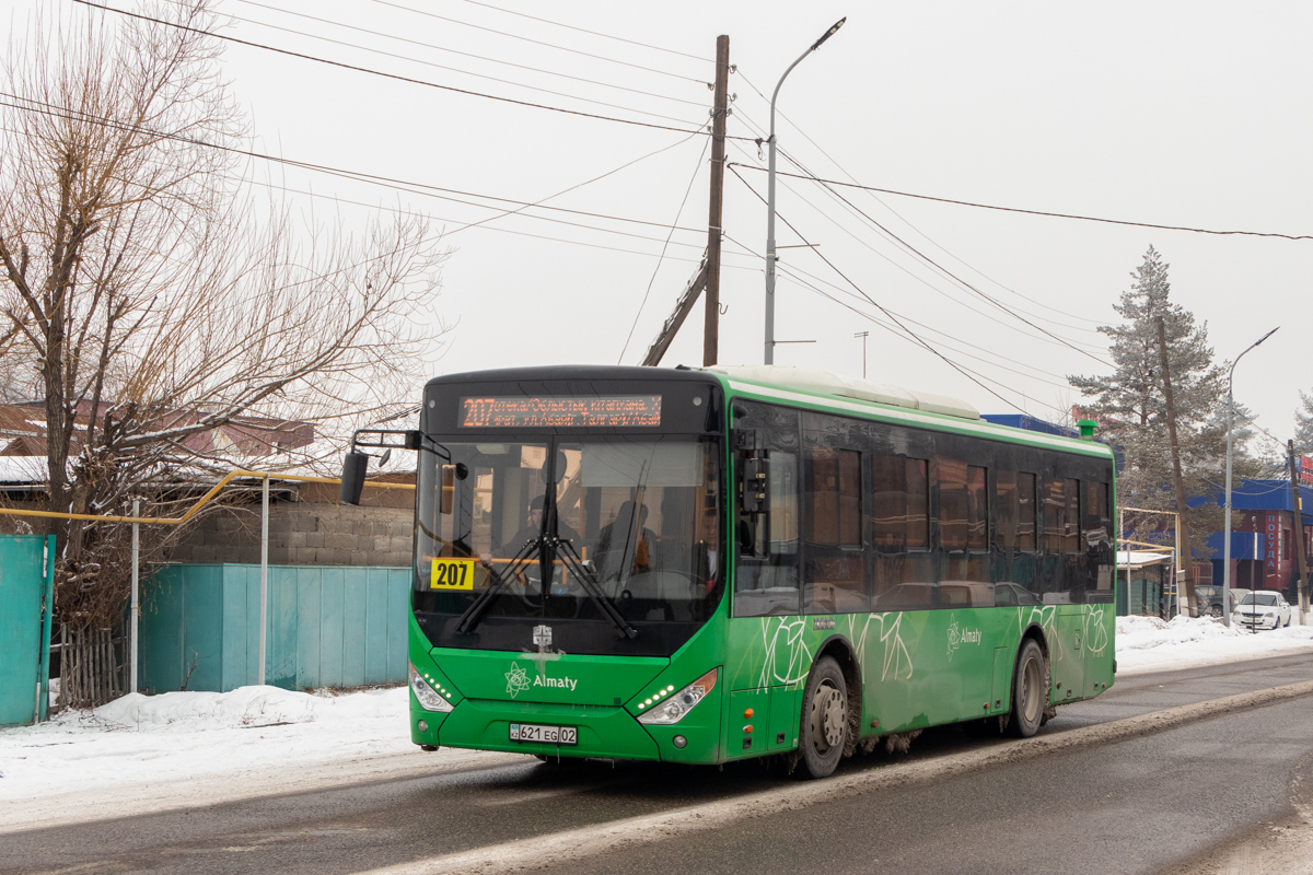 Алматы, Zhong Tong LCK6105HG № 621 EG 02