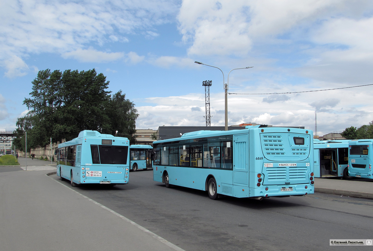 Sankt Petersburg, Volgabus-5270.G2 (LNG) Nr. 6849
