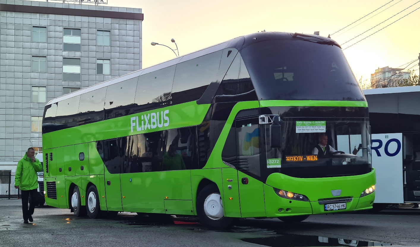 Киев, Neoplan P06 N1222/3L Skyliner L № AC 5746 HK