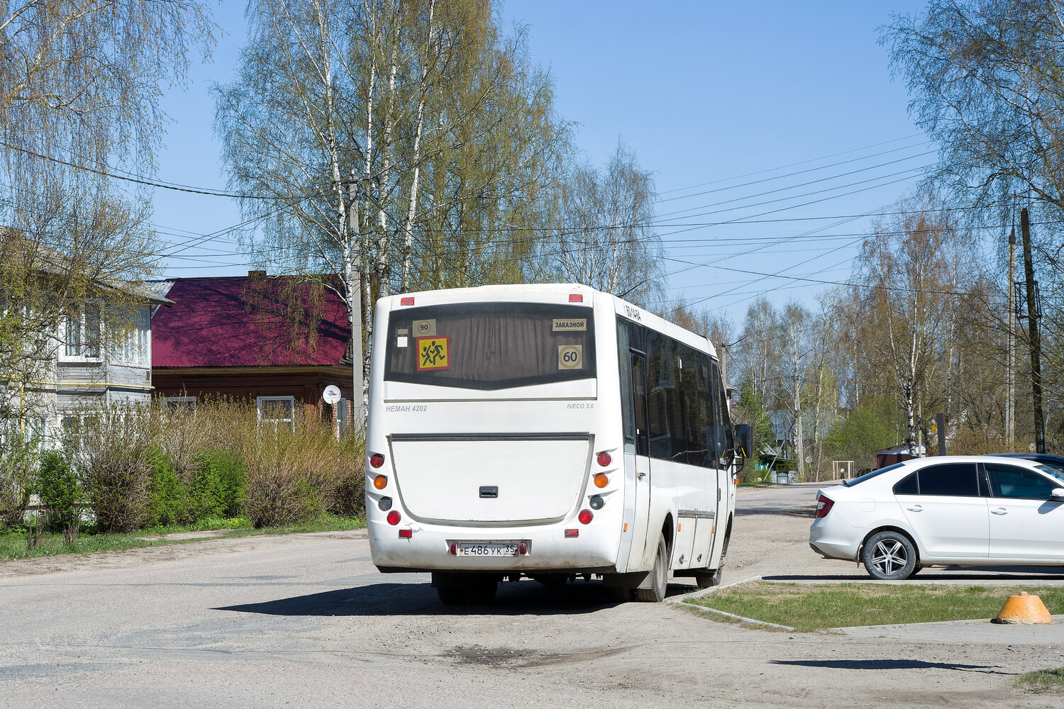 Вологодская область, Неман-420224-11 № Е 486 УК 35