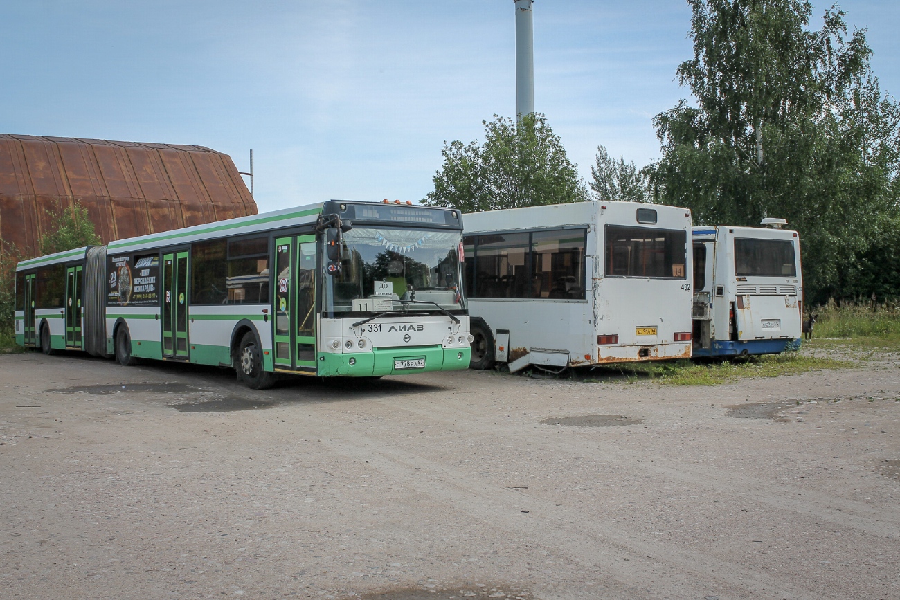 Novgorod region, LiAZ-6213.21 # 331