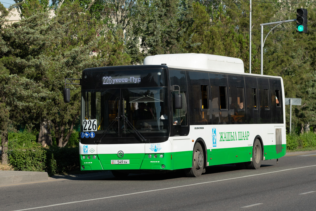 Кыргызстан, Golden Dragon XML6105CN № 01 549 AW