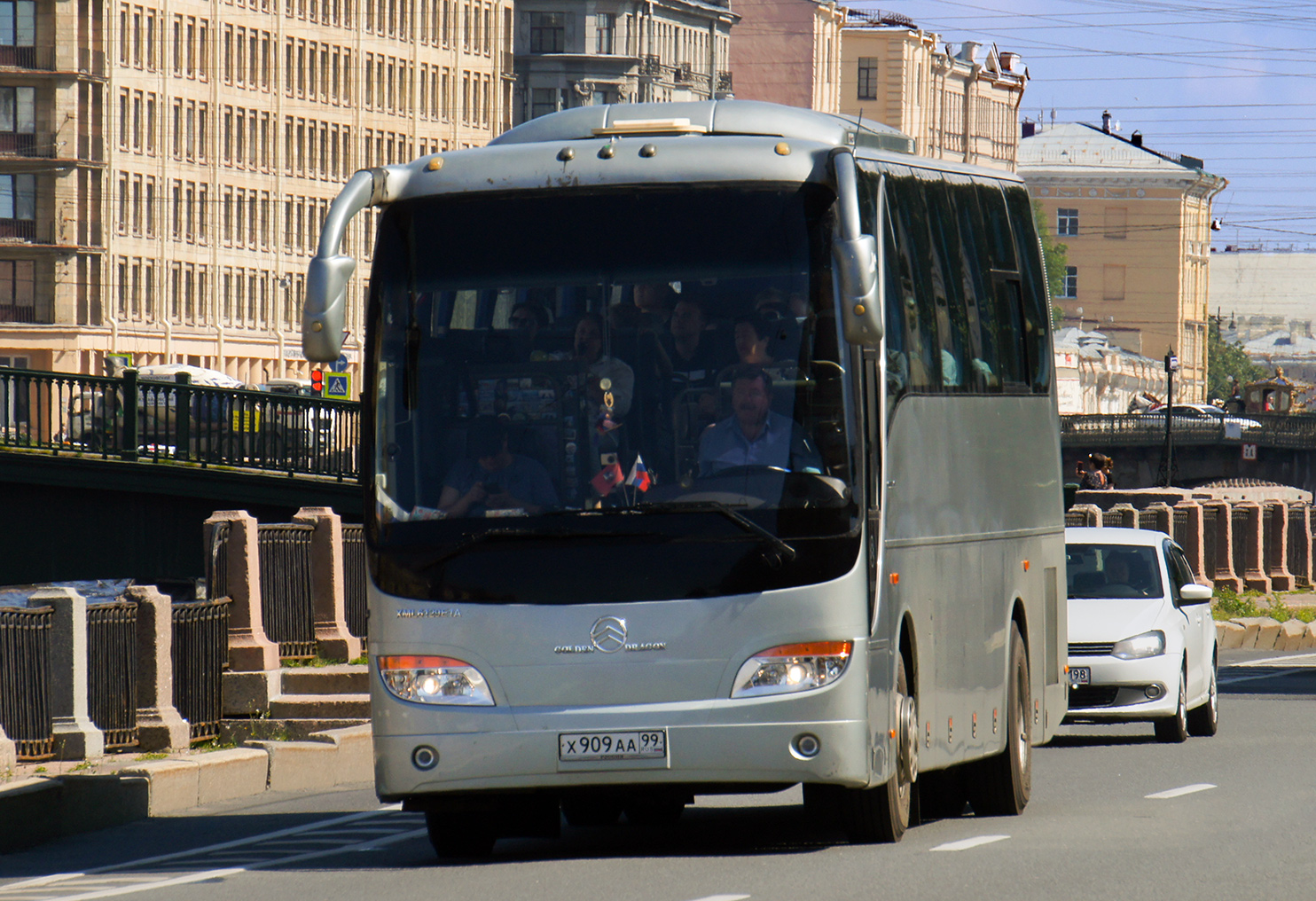 Москва, Golden Dragon XML6129E1A Grand Cruiser № Х 909 АА 99