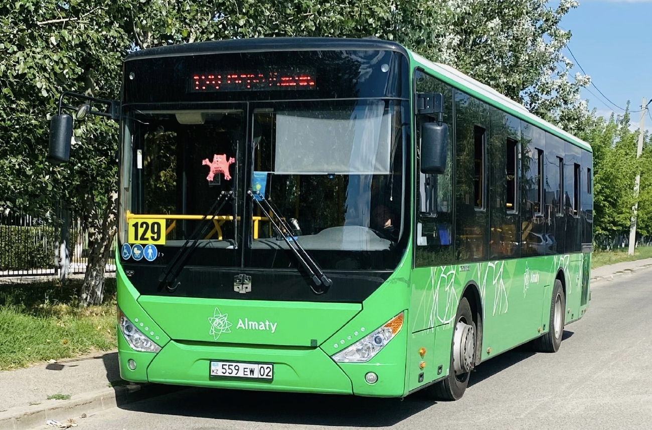 Алматы, Zhong Tong LCK6105HG № 559 EW 02