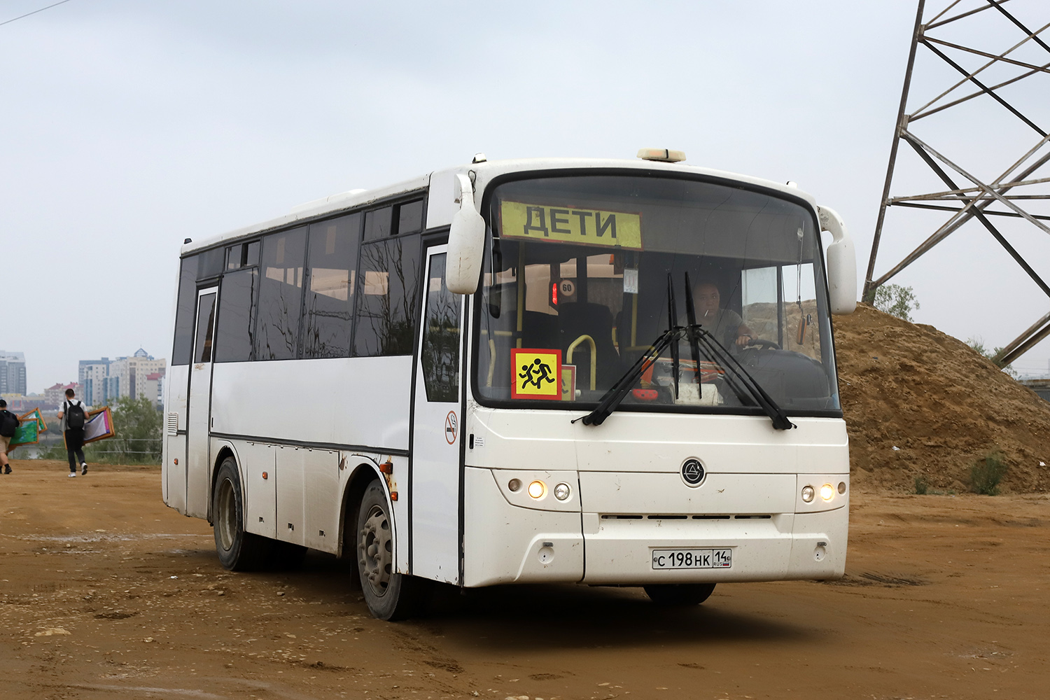 Саха (Якутия), КАвЗ-4235-32 № С 198 НК 14