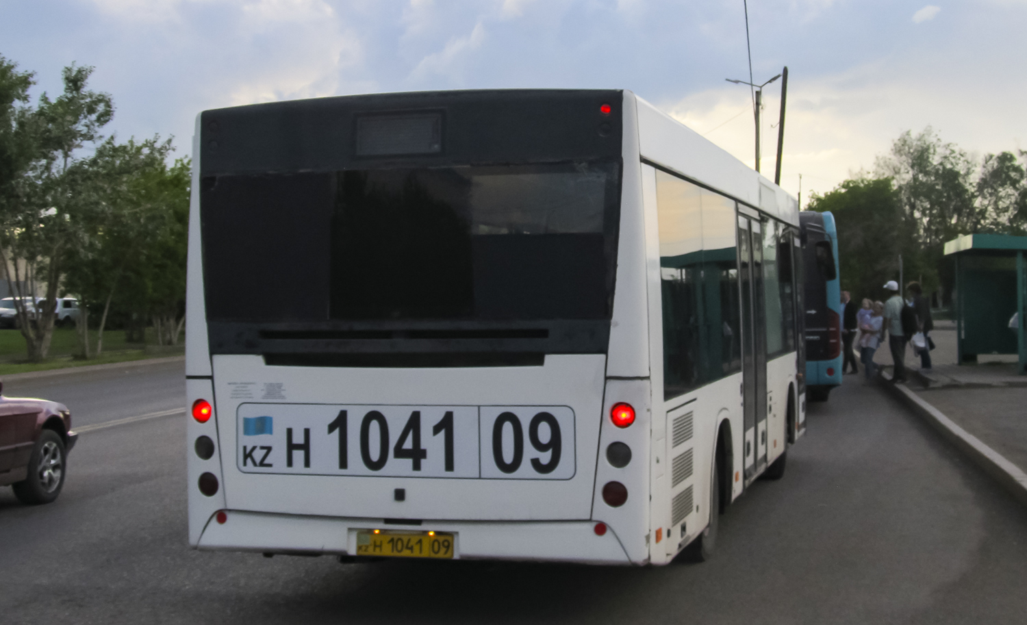 Карагандинская область, МАЗ-206.068 № H 1041 09