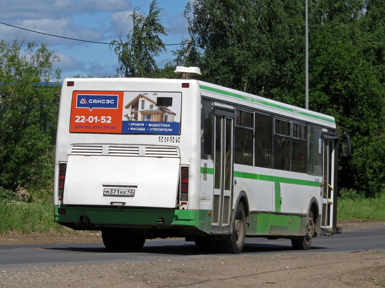 Кировская область, ЛиАЗ-5256.53-01 № М 371 НХ 43