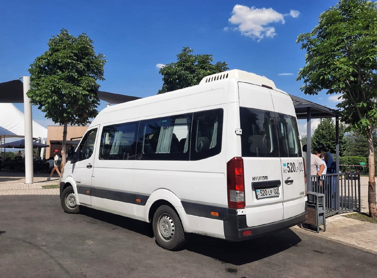 Алматы, Hyundai H350 (Hyundai Trans Auto) № 520 LP 02